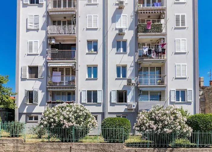 Quirky Arena With Parking Appartement *