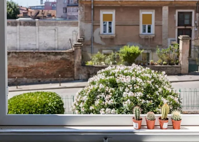 Quirky Arena With Parking * Pula